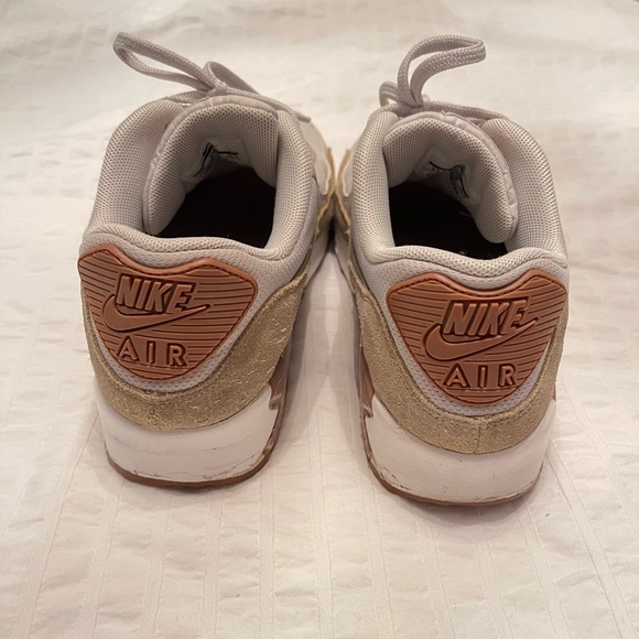 Nike Air Max 90 - Picture 4 of 9